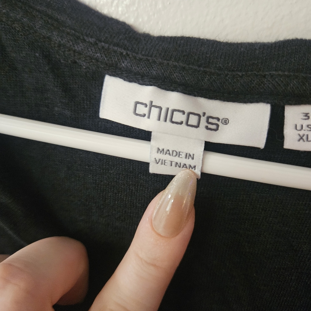Chicos Black V-Neck Top With Design - Picture 2 of 5